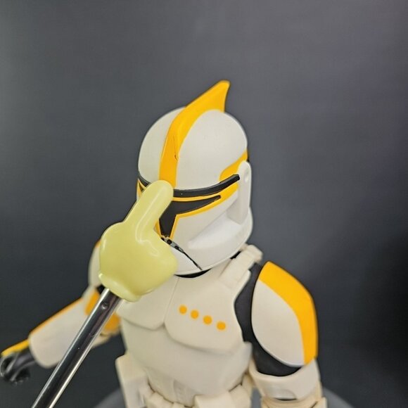 Star Wars Attack of the Clones Clone Commander 12” W/ Yellow Stripes 2002 VTG - Picture 15 of 16